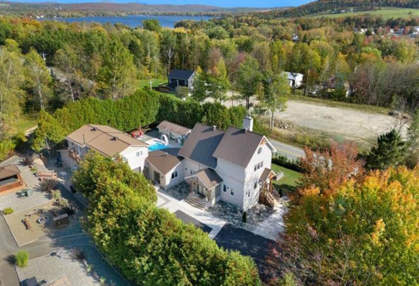 526, Chemin des Lacs, Tingwick, 2 150 000$ 526, Chemin des Lacs, Tingwick, 2 150 000$